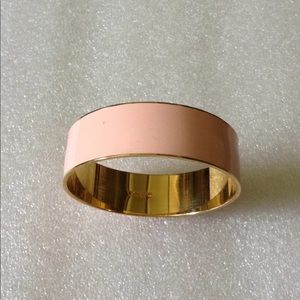 Meet your Posher, Arib